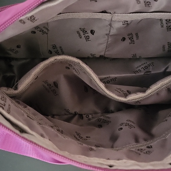 Women's Shoulder Handbag - Picture 11 of 12